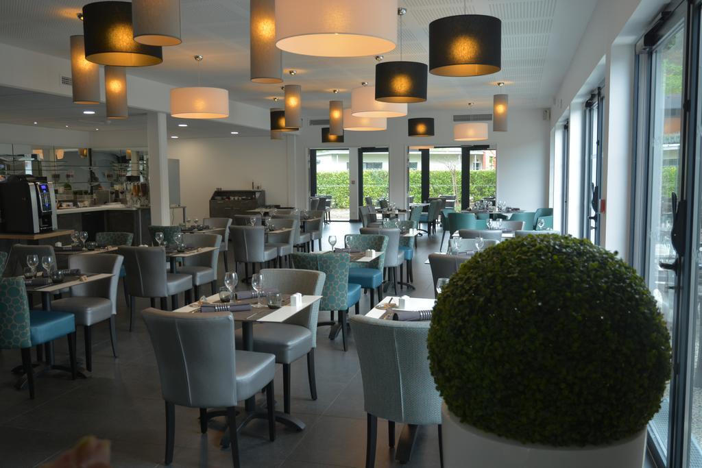 Logis Hotel Restaurant & Spa Au Comte D'Ornon Gradignan Eksteriør billede