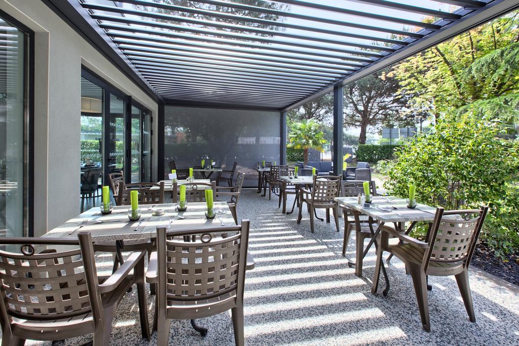 Logis Hotel Restaurant & Spa Au Comte D'Ornon Gradignan Eksteriør billede